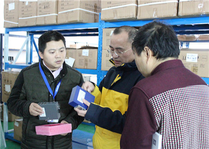 蘇州陶總參觀考察蘇州飛崧交換機工廠